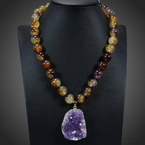 Náhrdelník s ametystom a hnedým jadeitom