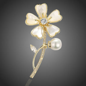 Brošňa kvet s perlou pozlátená