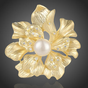 brošňa kvet zlatá s pravou perlou