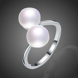 Prsteň s bielymi riečnymi perlami Duo Ladia