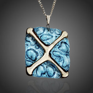 náhrdelník arteglass zo skla modrý bublinkový obdĺžnik