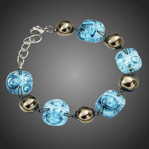 originálny náramok zo skla tyrkys bublinkový s platinou