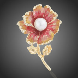 brošňa červený kvet s perlou