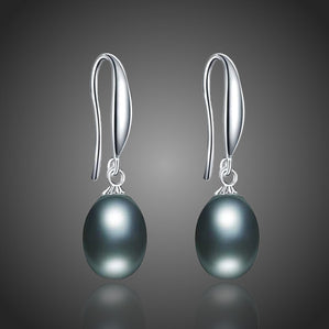 Náušnice s čiernymi riečnymi perlami Orabella