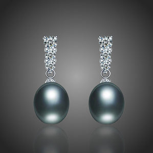 Náušnice s čiernymi riečnymi perlami Adonise