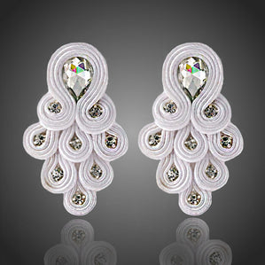 náušnice soutache biele visiace