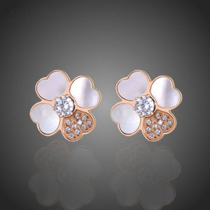 náušnice štvorístok s chirurgickej ocele