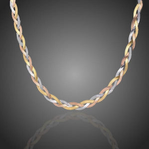 Náhrdelník z chirurgickej ocele prepletaný Trionitta